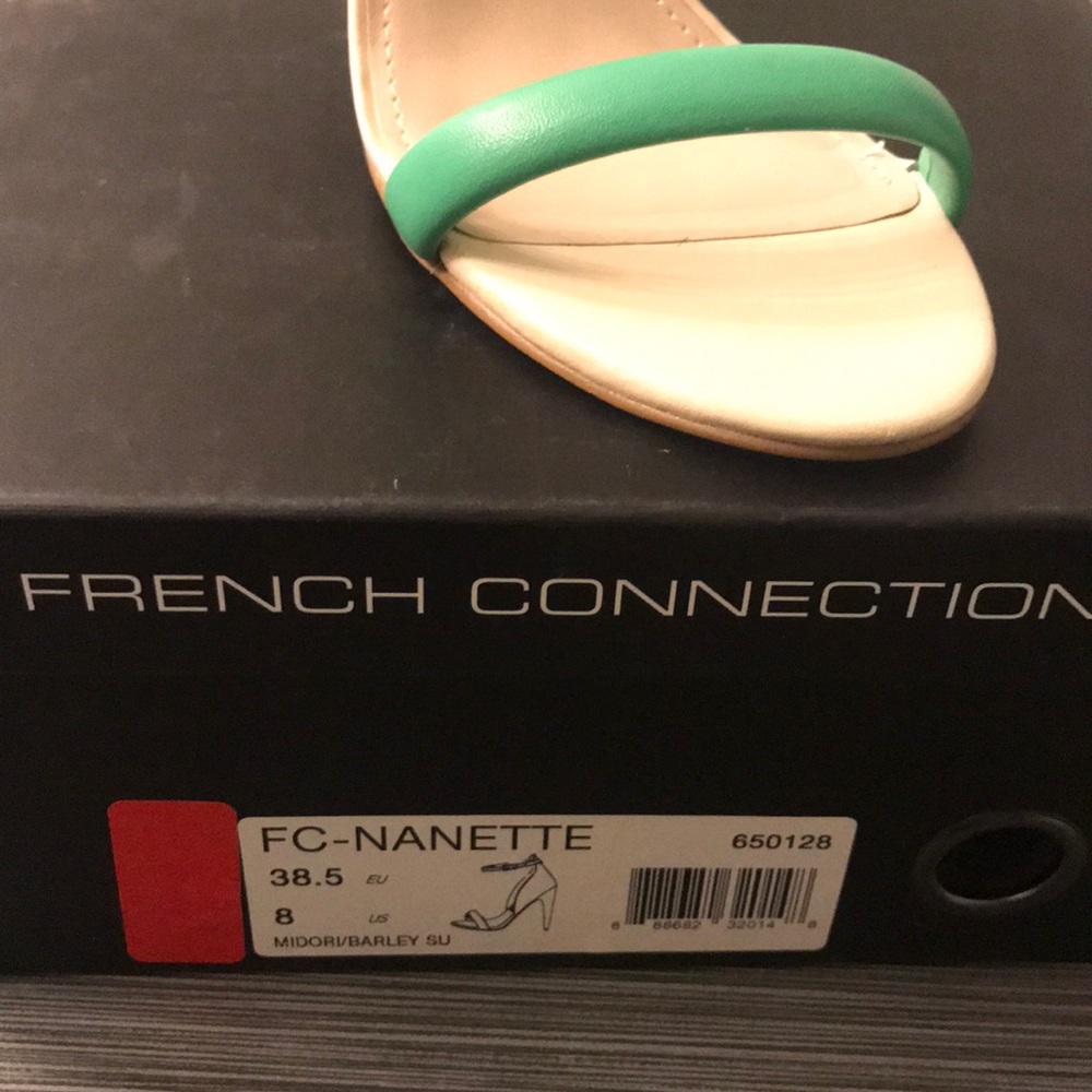 Sandal - Picture 3 of 3